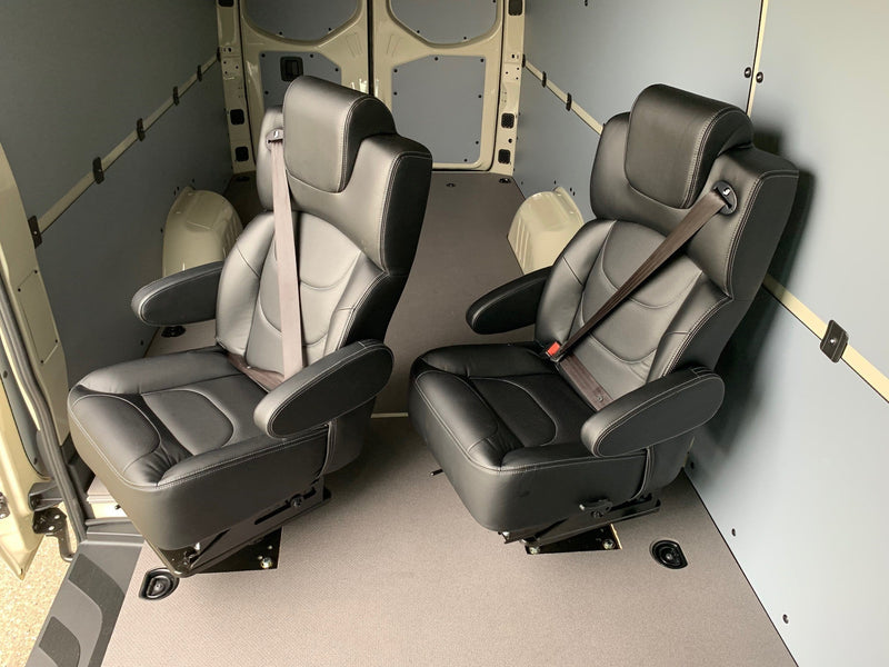 The PARAVAN swivel seat